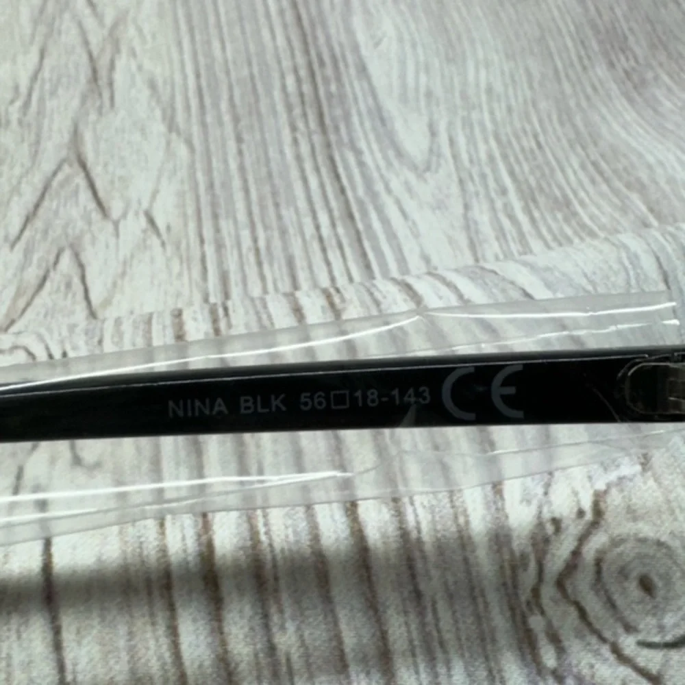 Rachel Zoe‎ Nina Sunglasses in Black/Grey (NWT)